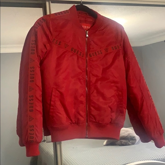A guess red bomber jacket - Picture 4 of 6